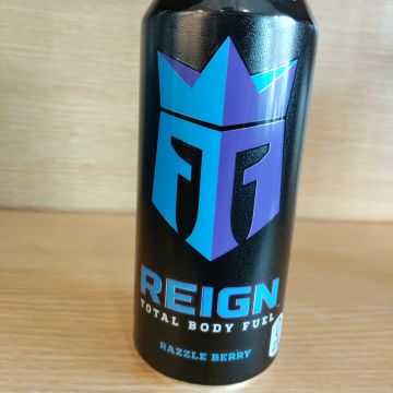 reign razzle berry 16oz