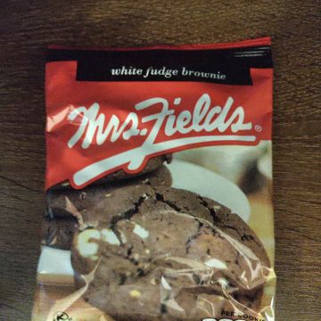 MRS FIELDS WHI FUDGE BROWNIE